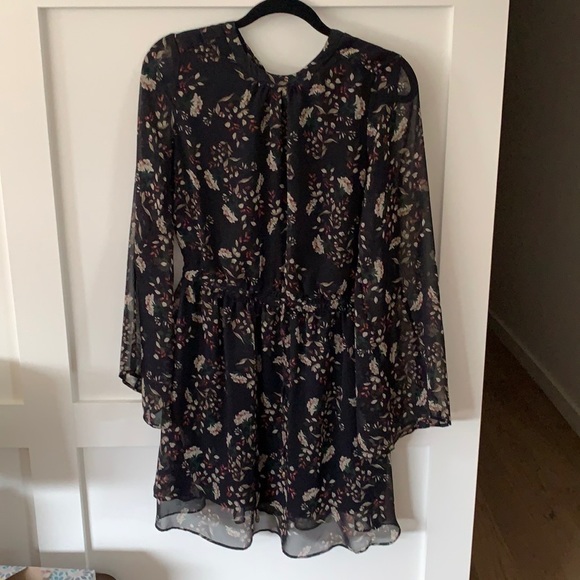 Heartloom Floral Dress - Picture 1 of 6